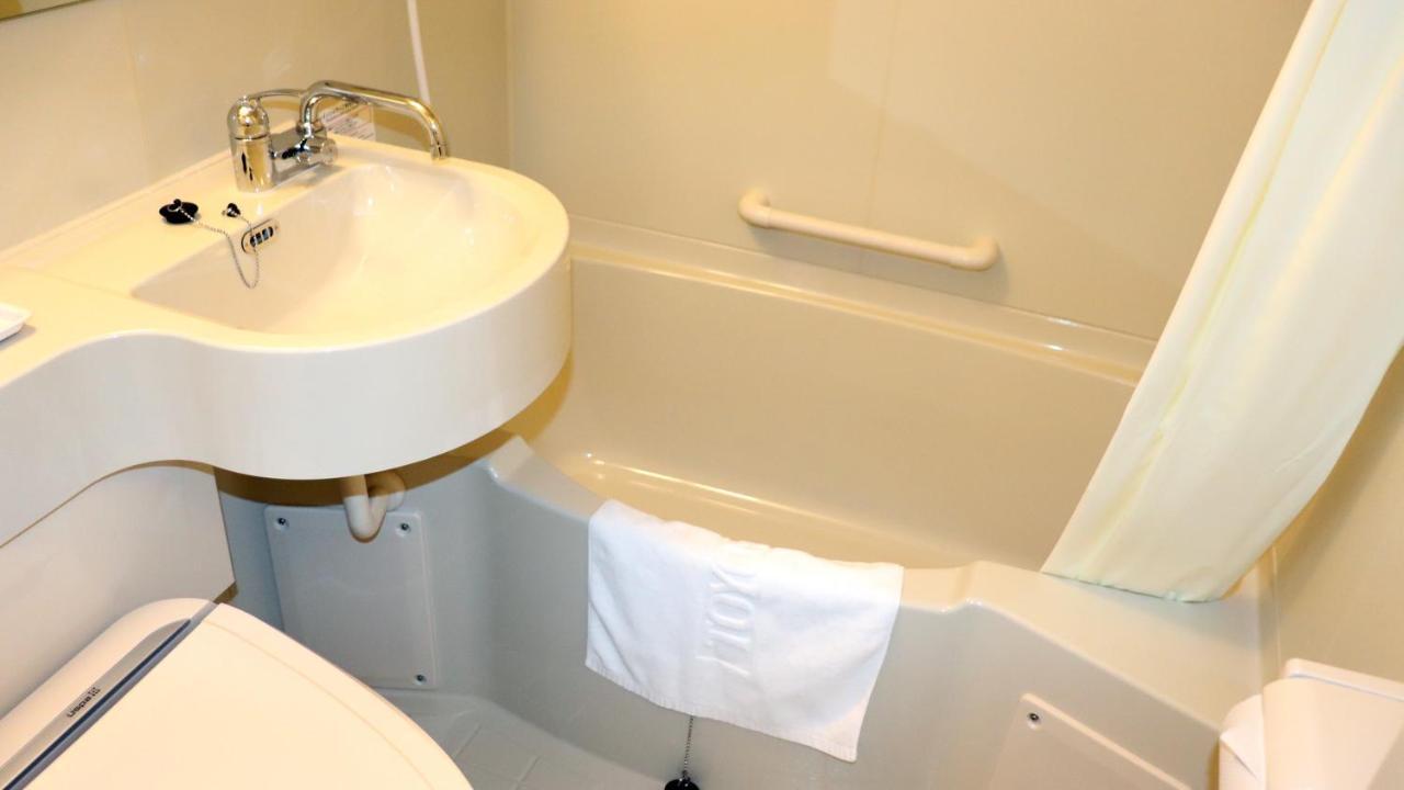 Toyoko Inn Kita-Toda-Eki Higashi-Guchi Toda  Eksteriør bilde